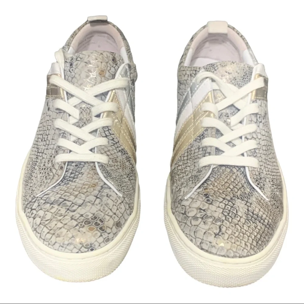 Seychelles Standout Sneaker leather snake print‎ metallic sz8 Excellent !